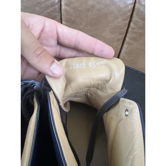 Athletic_Shoes